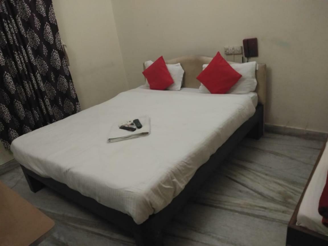 Raviz Inn Kalküta Dış mekan fotoğraf